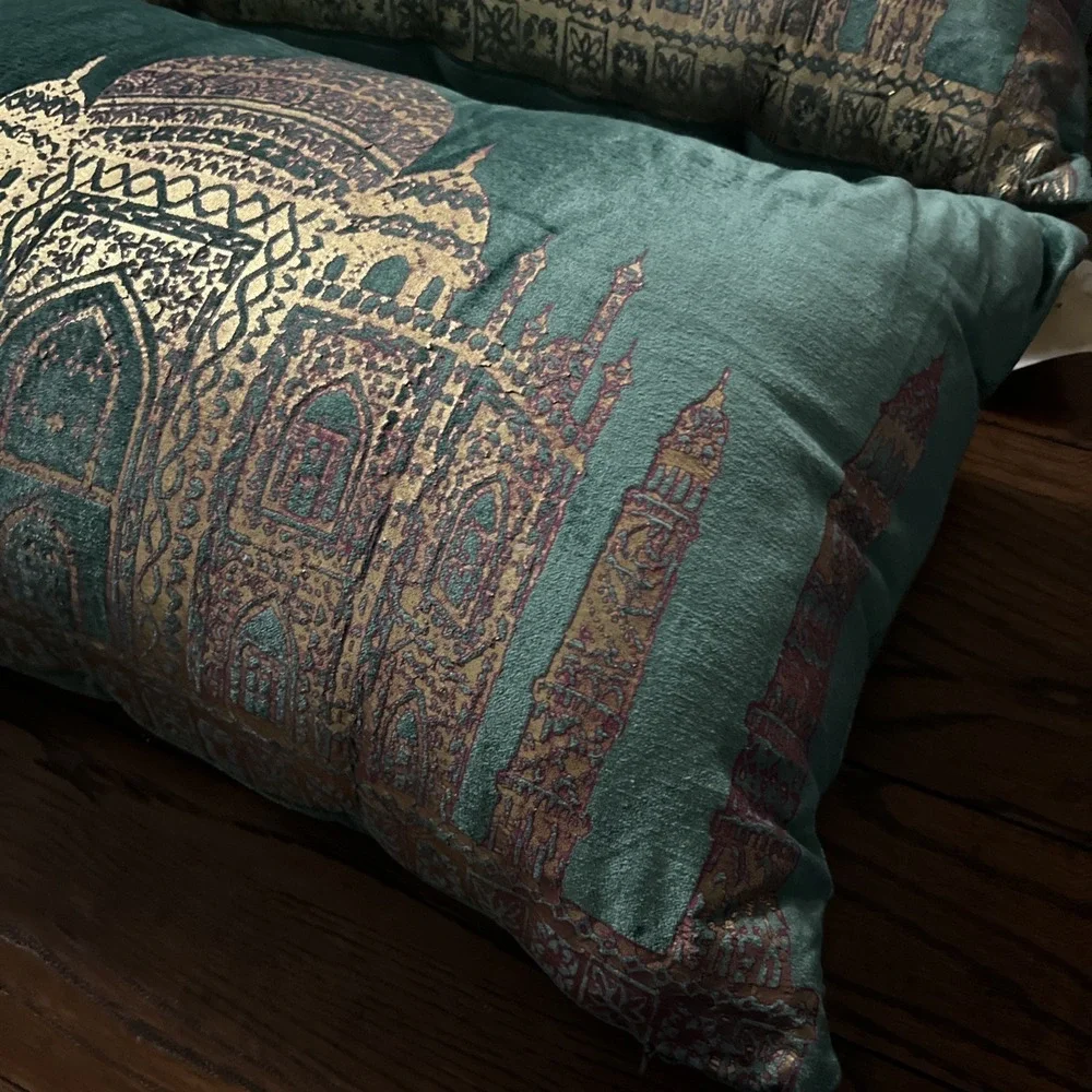 2 X Taj Mahal Decorative Throw Pillow 12x20